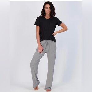 New Women's Black and White  Sleepwear Set 2X 🌹🌸🌺 BC BAG 04